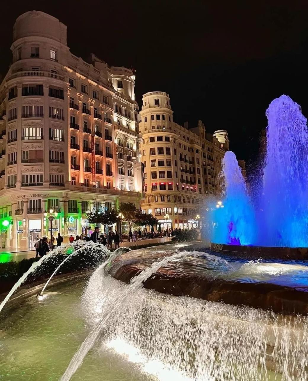 Mirador 1 Del Mercado Central - Habitacion Con Bano Privado En El Centro De La Ciudad Vella Валенсия Екстериор снимка