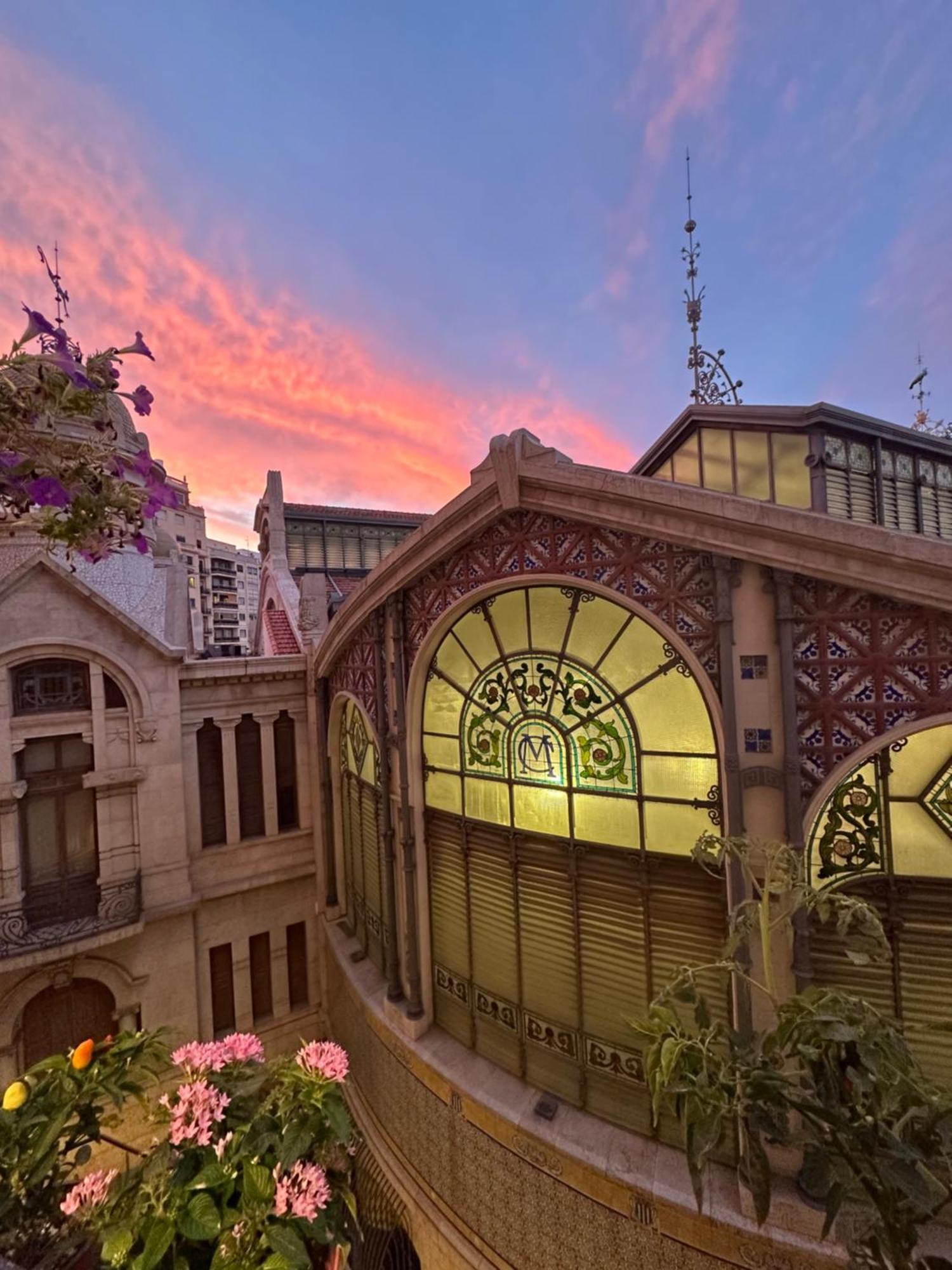 Mirador 1 Del Mercado Central - Habitacion Con Bano Privado En El Centro De La Ciudad Vella Валенсия Екстериор снимка