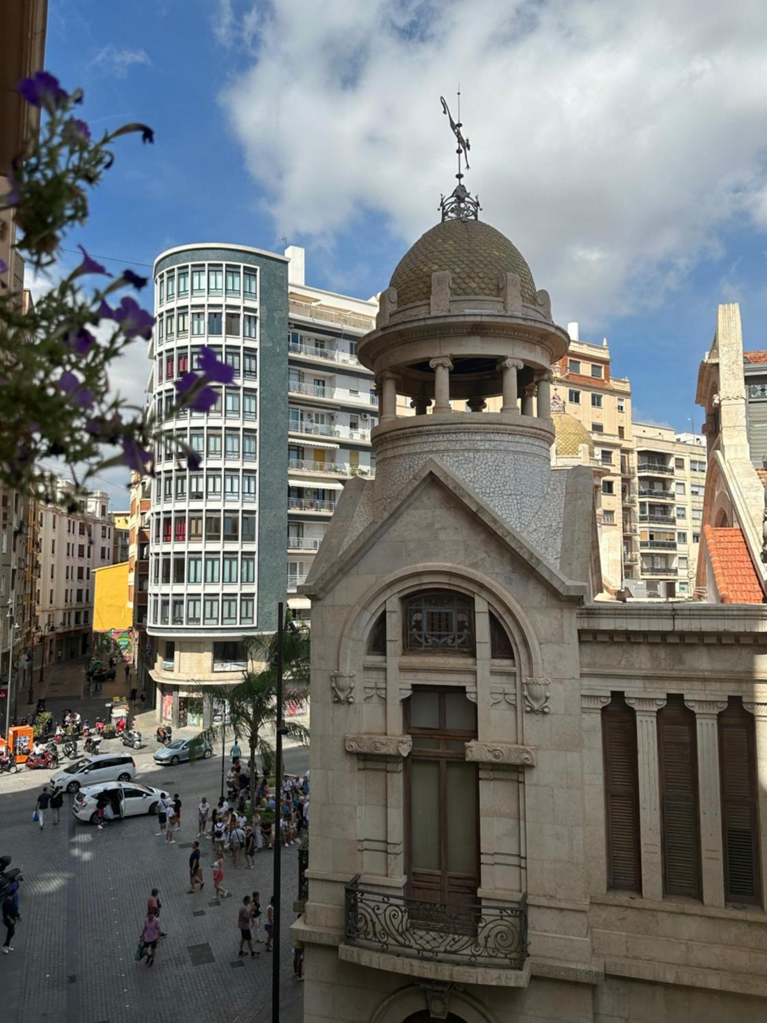 Mirador 1 Del Mercado Central - Habitacion Con Bano Privado En El Centro De La Ciudad Vella Валенсия Екстериор снимка