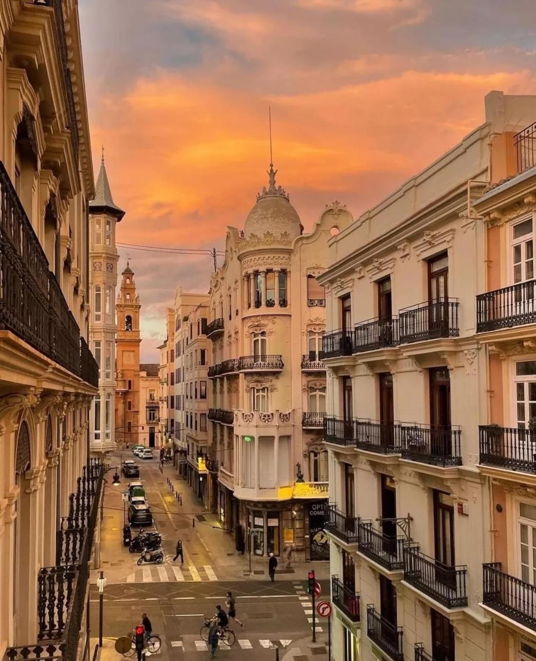 Mirador 1 Del Mercado Central - Habitacion Con Bano Privado En El Centro De La Ciudad Vella Валенсия Екстериор снимка