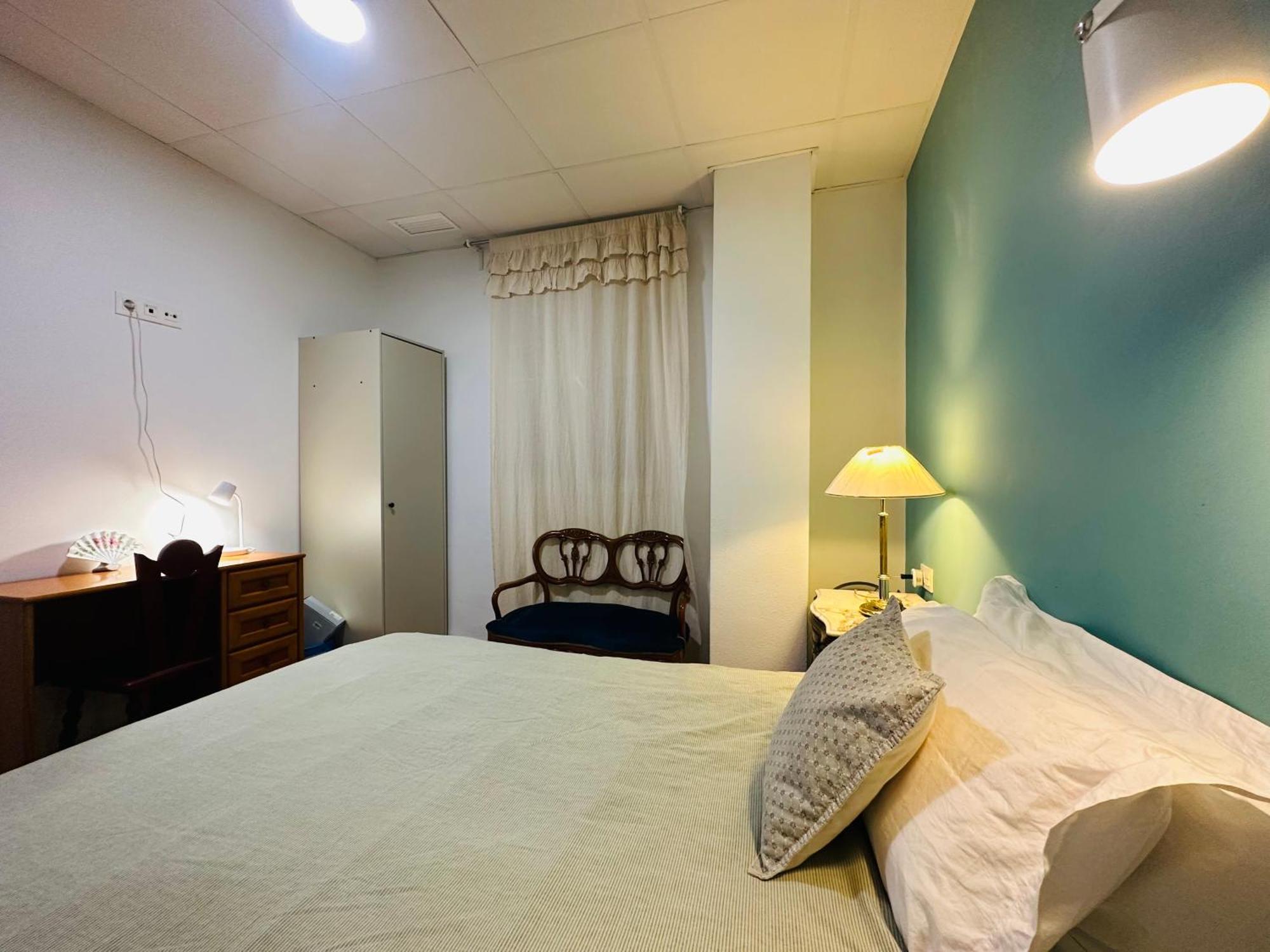 Mirador 1 Del Mercado Central - Habitacion Con Bano Privado En El Centro De La Ciudad Vella Валенсия Екстериор снимка